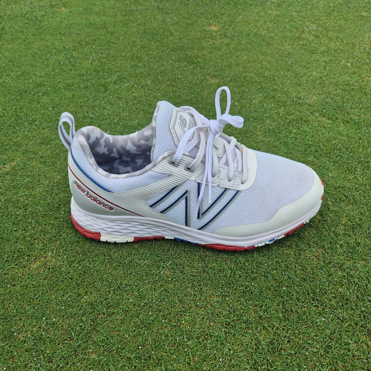 Fresh Foam Contend White/Blue/Red