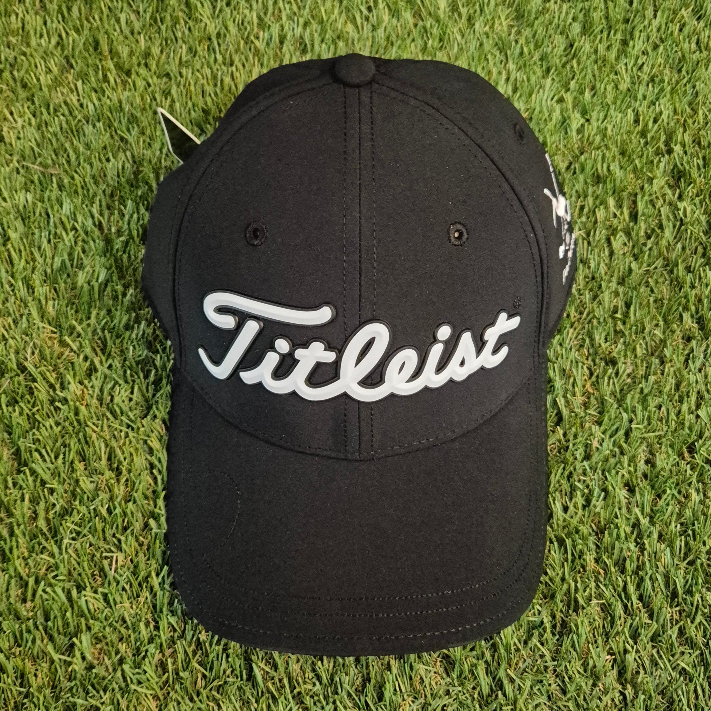 Titleist x Pin Chicken Ball Marker Cap Black/White